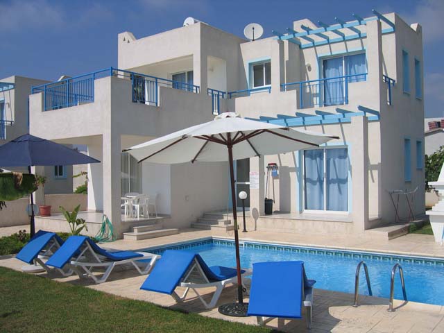 pafos-Three Bedroom Luxury Holiday villas